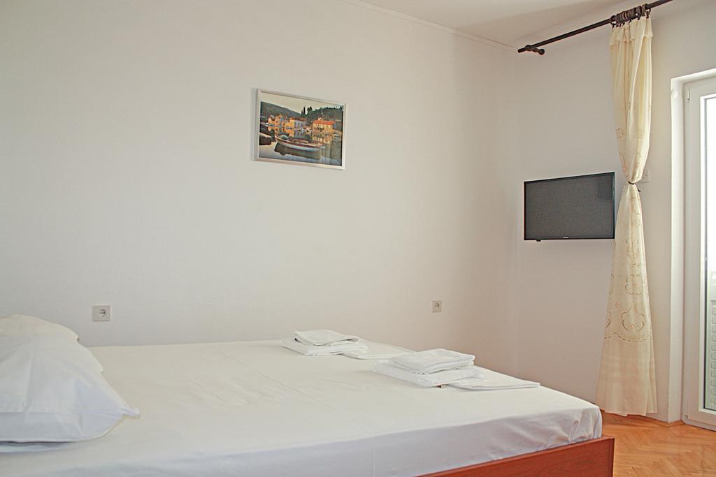 Bougainvillea Apartments Makarska Dış mekan fotoğraf