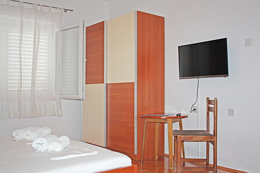 Bougainvillea Apartments Makarska Dış mekan fotoğraf